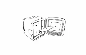 EFMIS351-BK6COM FRIGIDAIRE Mini Beverage Skincare Cooler #3